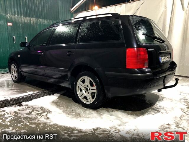 Черный Фольксваген Пассат, объемом двигателя 1.9 л и пробегом 385 тыс. км за 4200 $, фото 5 на Automoto.ua