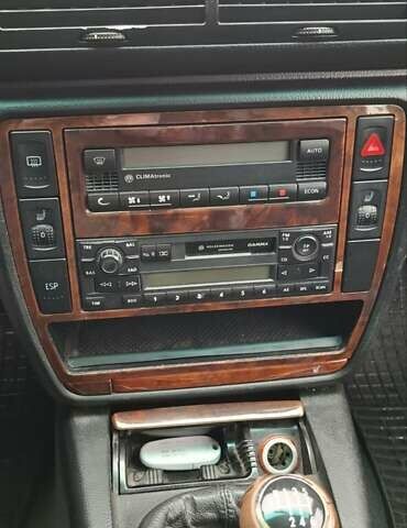 Черный Фольксваген Пассат, объемом двигателя 1.9 л и пробегом 475 тыс. км за 5000 $, фото 7 на Automoto.ua