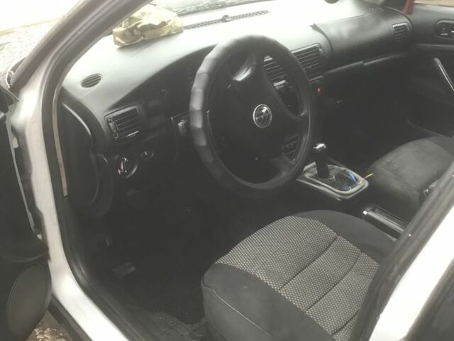 Черный Фольксваген Пассат, объемом двигателя 1.9 л и пробегом 3 тыс. км за 1200 $, фото 4 на Automoto.ua