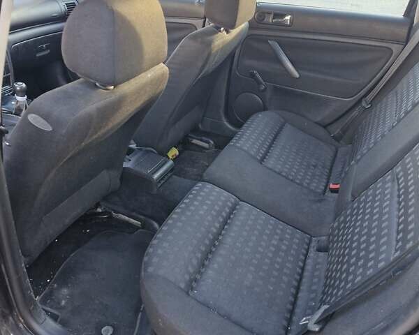 Черный Фольксваген Пассат, объемом двигателя 1.9 л и пробегом 412 тыс. км за 1850 $, фото 2 на Automoto.ua