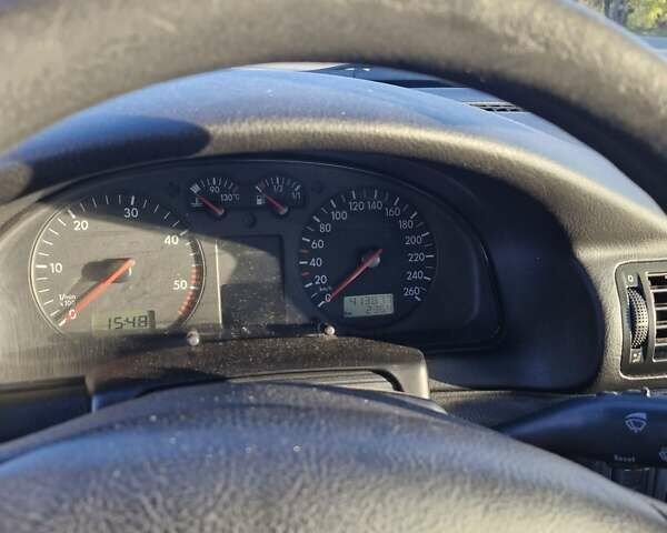 Черный Фольксваген Пассат, объемом двигателя 1.9 л и пробегом 412 тыс. км за 1850 $, фото 4 на Automoto.ua