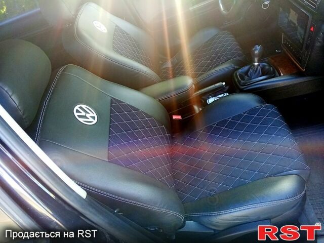 Черный Фольксваген Пассат, объемом двигателя 2.5 л и пробегом 415 тыс. км за 3850 $, фото 5 на Automoto.ua