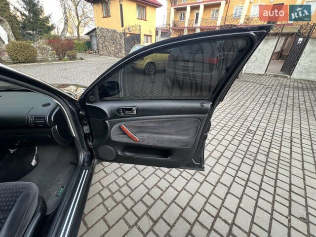 Чорний Фольксваген Пассат, об'ємом двигуна 1.6 л та пробігом 359 тис. км за 4600 $, фото 20 на Automoto.ua