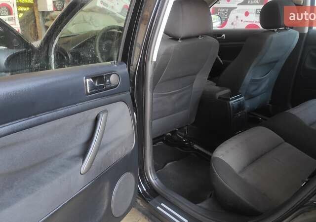 Чорний Фольксваген Пассат, об'ємом двигуна 1.78 л та пробігом 164 тис. км за 3500 $, фото 4 на Automoto.ua