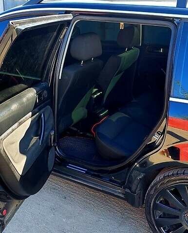 Черный Фольксваген Пассат, объемом двигателя 1.6 л и пробегом 322 тыс. км за 4800 $, фото 2 на Automoto.ua