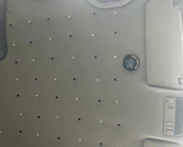 Черный Фольксваген Пассат, объемом двигателя 2 л и пробегом 367 тыс. км за 4000 $, фото 7 на Automoto.ua