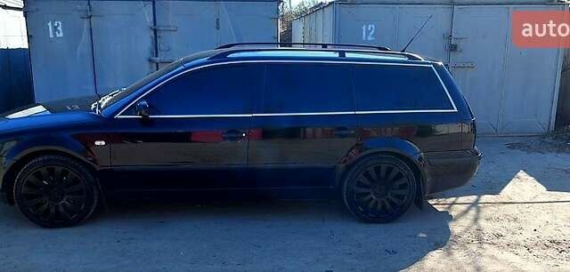 Черный Фольксваген Пассат, объемом двигателя 1.6 л и пробегом 322 тыс. км за 4800 $, фото 6 на Automoto.ua