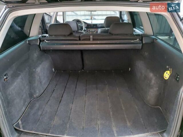 Черный Фольксваген Пассат, объемом двигателя 1.6 л и пробегом 260 тыс. км за 4400 $, фото 13 на Automoto.ua