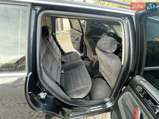 Черный Фольксваген Пассат, объемом двигателя 1.6 л и пробегом 359 тыс. км за 4400 $, фото 31 на Automoto.ua