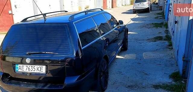 Черный Фольксваген Пассат, объемом двигателя 1.6 л и пробегом 322 тыс. км за 4800 $, фото 4 на Automoto.ua