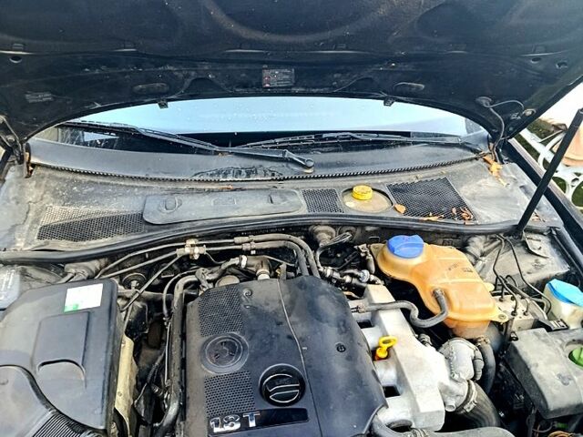 Чорний Фольксваген Пассат, об'ємом двигуна 1.8 л та пробігом 290 тис. км за 4300 $, фото 1 на Automoto.ua