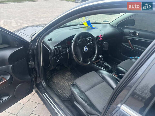 Черный Фольксваген Пассат, объемом двигателя 1.9 л и пробегом 361 тыс. км за 4699 $, фото 16 на Automoto.ua