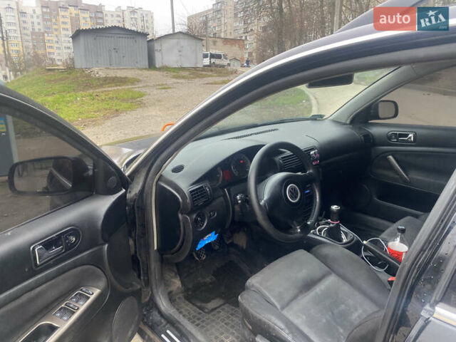 Чорний Фольксваген Пассат, об'ємом двигуна 2.5 л та пробігом 345 тис. км за 3499 $, фото 11 на Automoto.ua