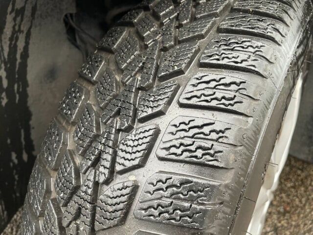 Черный Фольксваген Пассат, объемом двигателя 1.9 л и пробегом 215 тыс. км за 1150 $, фото 6 на Automoto.ua