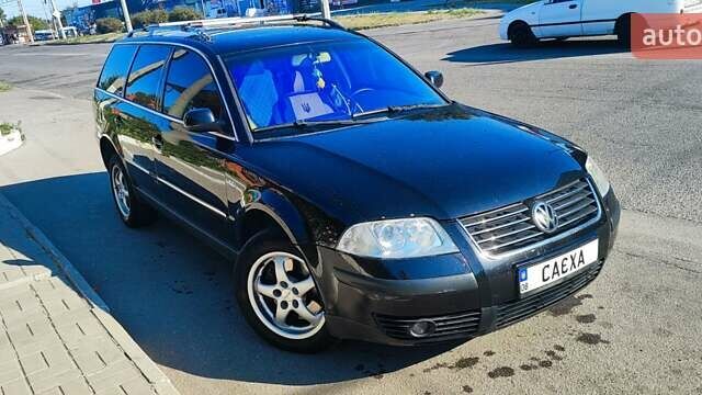 Черный Фольксваген Пассат, объемом двигателя 2.5 л и пробегом 416 тыс. км за 5500 $, фото 1 на Automoto.ua