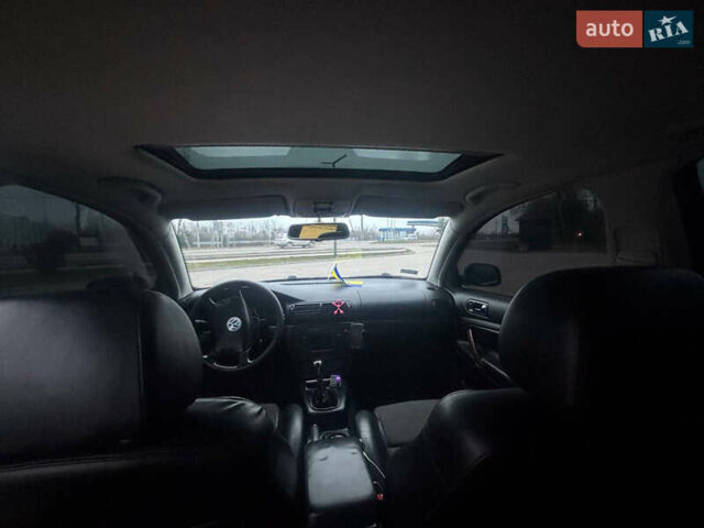 Черный Фольксваген Пассат, объемом двигателя 1.9 л и пробегом 361 тыс. км за 4699 $, фото 24 на Automoto.ua