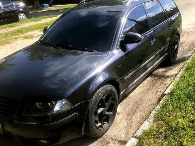 Черный Фольксваген Пассат, объемом двигателя 1.8 л и пробегом 260 тыс. км за 4900 $, фото 8 на Automoto.ua