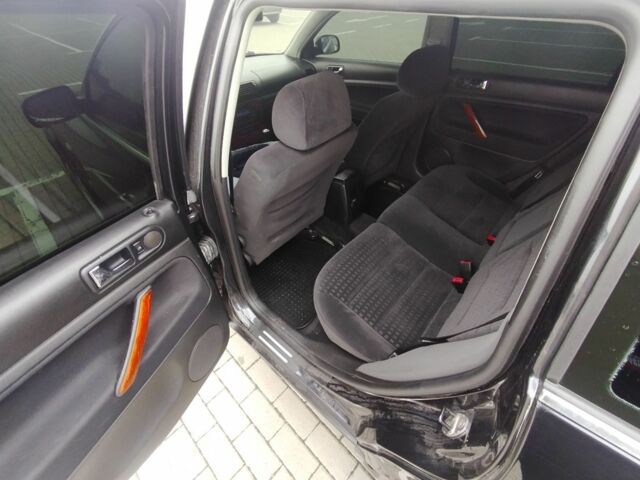 Черный Фольксваген Пассат, объемом двигателя 1.9 л и пробегом 268 тыс. км за 4500 $, фото 6 на Automoto.ua