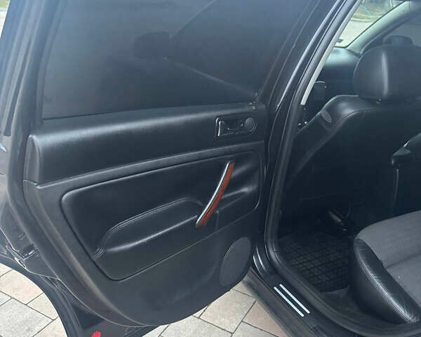 Черный Фольксваген Пассат, объемом двигателя 1.9 л и пробегом 361 тыс. км за 4699 $, фото 27 на Automoto.ua