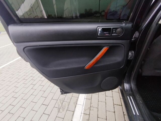 Черный Фольксваген Пассат, объемом двигателя 1.9 л и пробегом 268 тыс. км за 4500 $, фото 7 на Automoto.ua