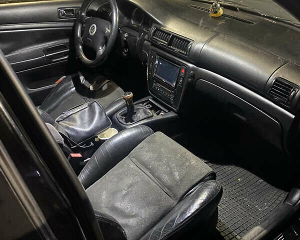 Черный Фольксваген Пассат, объемом двигателя 1.9 л и пробегом 492 тыс. км за 3600 $, фото 9 на Automoto.ua