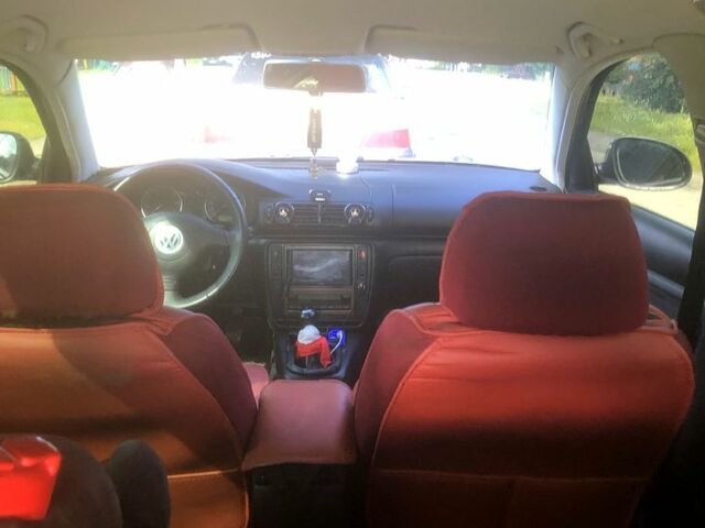 Черный Фольксваген Пассат, объемом двигателя 1.8 л и пробегом 260 тыс. км за 4900 $, фото 5 на Automoto.ua