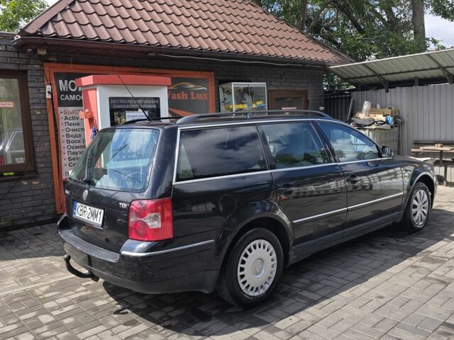 Черный Фольксваген Пассат, объемом двигателя 1.9 л и пробегом 300 тыс. км за 2450 $, фото 1 на Automoto.ua