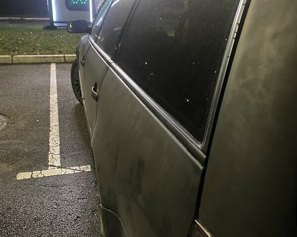 Черный Фольксваген Пассат, объемом двигателя 1.9 л и пробегом 492 тыс. км за 3600 $, фото 5 на Automoto.ua