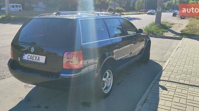 Черный Фольксваген Пассат, объемом двигателя 2.5 л и пробегом 416 тыс. км за 5500 $, фото 4 на Automoto.ua