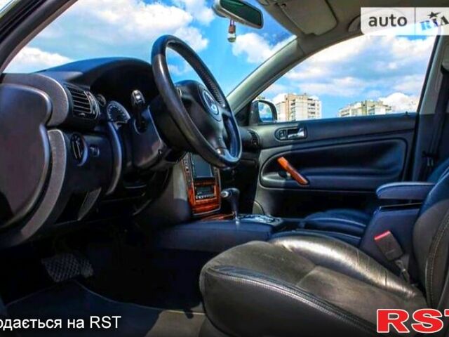 Черный Фольксваген Пассат, объемом двигателя 2.5 л и пробегом 285 тыс. км за 5600 $, фото 9 на Automoto.ua