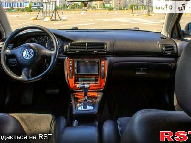 Черный Фольксваген Пассат, объемом двигателя 2.5 л и пробегом 285 тыс. км за 5600 $, фото 8 на Automoto.ua