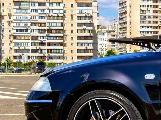 Черный Фольксваген Пассат, объемом двигателя 2.5 л и пробегом 285 тыс. км за 5600 $, фото 2 на Automoto.ua