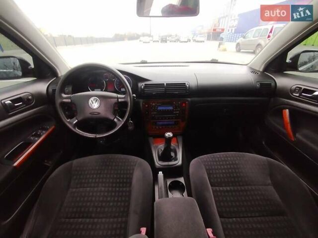 Черный Фольксваген Пассат, объемом двигателя 1.9 л и пробегом 268 тыс. км за 4500 $, фото 3 на Automoto.ua