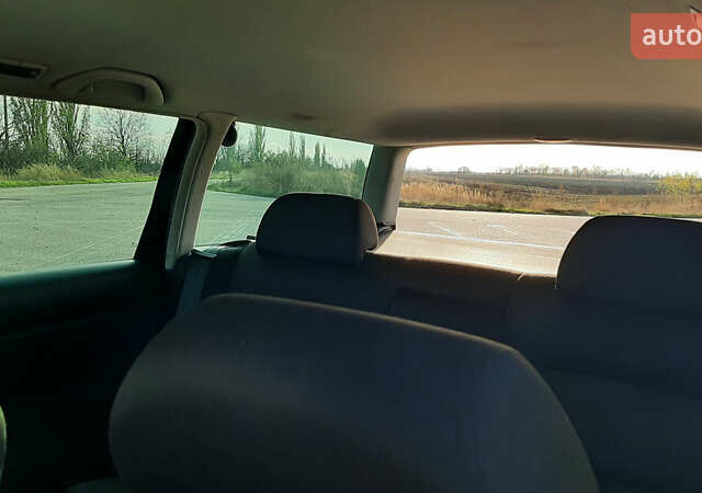 Черный Фольксваген Пассат, объемом двигателя 1.98 л и пробегом 231 тыс. км за 5000 $, фото 6 на Automoto.ua