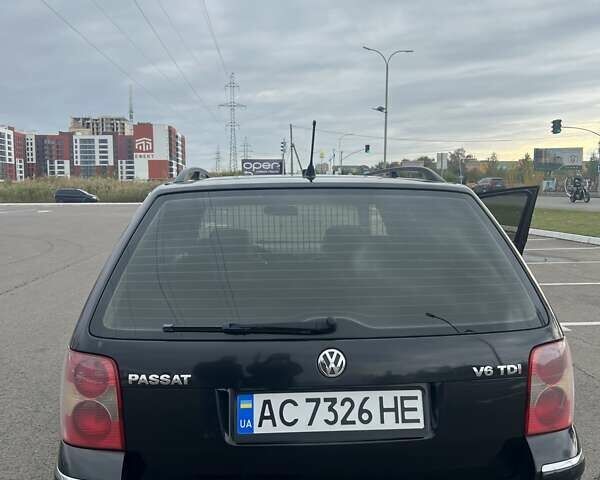 Черный Фольксваген Пассат, объемом двигателя 2.5 л и пробегом 310 тыс. км за 4850 $, фото 6 на Automoto.ua