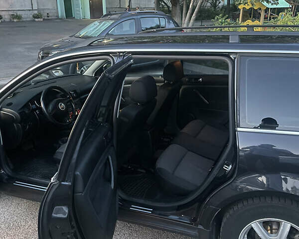 Черный Фольксваген Пассат, объемом двигателя 1.9 л и пробегом 280 тыс. км за 3800 $, фото 7 на Automoto.ua