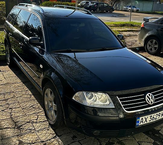 Черный Фольксваген Пассат, объемом двигателя 1.8 л и пробегом 349 тыс. км за 5000 $, фото 1 на Automoto.ua