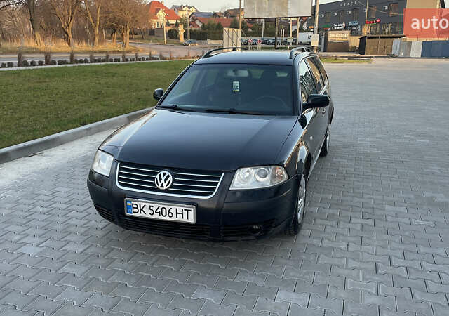 Черный Фольксваген Пассат, объемом двигателя 1.9 л и пробегом 250 тыс. км за 3999 $, фото 14 на Automoto.ua