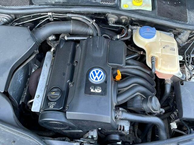 Чорний Фольксваген Пассат, об'ємом двигуна 1.6 л та пробігом 250 тис. км за 5700 $, фото 12 на Automoto.ua