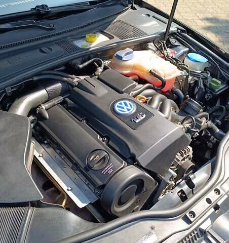 Черный Фольксваген Пассат, объемом двигателя 1.6 л и пробегом 306 тыс. км за 5300 $, фото 23 на Automoto.ua