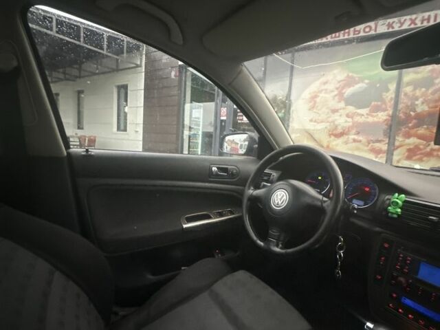 Черный Фольксваген Пассат, объемом двигателя 1.9 л и пробегом 401 тыс. км за 3374 $, фото 5 на Automoto.ua