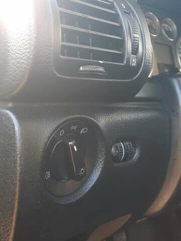 Черный Фольксваген Пассат, объемом двигателя 2 л и пробегом 291 тыс. км за 3600 $, фото 13 на Automoto.ua