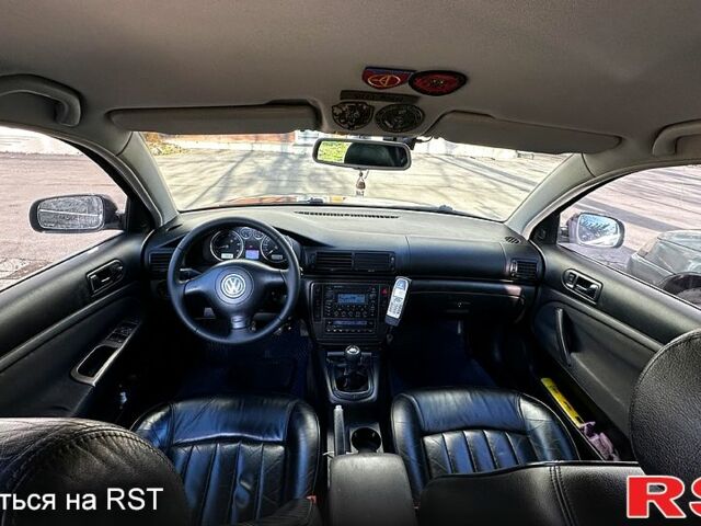 Черный Фольксваген Пассат, объемом двигателя 1.8 л и пробегом 349 тыс. км за 5000 $, фото 8 на Automoto.ua