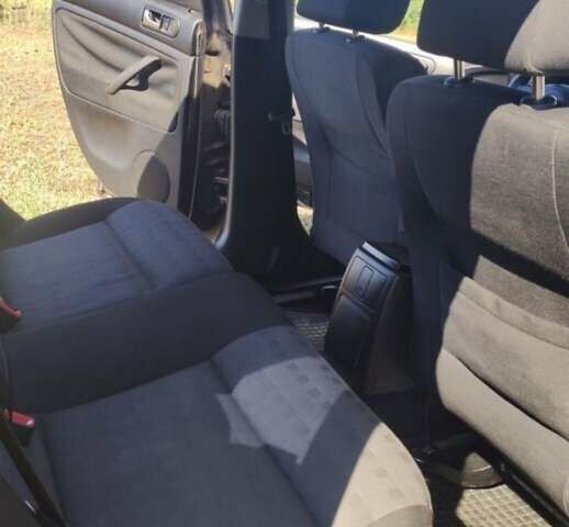 Черный Фольксваген Пассат, объемом двигателя 1.78 л и пробегом 256 тыс. км за 4800 $, фото 2 на Automoto.ua