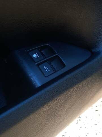 Черный Фольксваген Пассат, объемом двигателя 2 л и пробегом 291 тыс. км за 3600 $, фото 12 на Automoto.ua