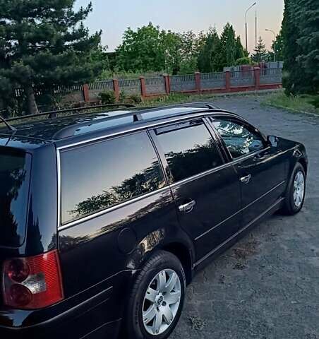 Черный Фольксваген Пассат, объемом двигателя 1.6 л и пробегом 306 тыс. км за 5300 $, фото 10 на Automoto.ua