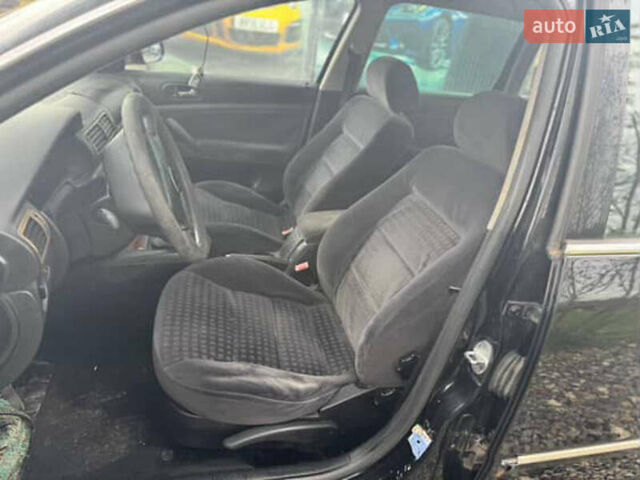 Черный Фольксваген Пассат, объемом двигателя 1.9 л и пробегом 300 тыс. км за 2400 $, фото 6 на Automoto.ua