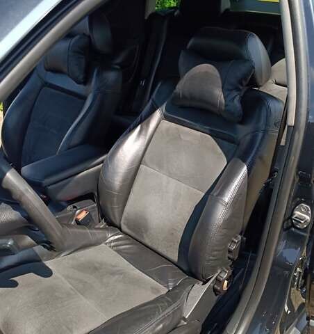 Черный Фольксваген Пассат, объемом двигателя 1.6 л и пробегом 306 тыс. км за 5300 $, фото 7 на Automoto.ua