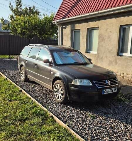 Черный Фольксваген Пассат, объемом двигателя 1.6 л и пробегом 296 тыс. км за 5200 $, фото 2 на Automoto.ua
