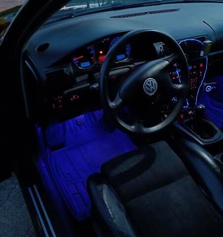 Черный Фольксваген Пассат, объемом двигателя 1.6 л и пробегом 306 тыс. км за 5300 $, фото 3 на Automoto.ua